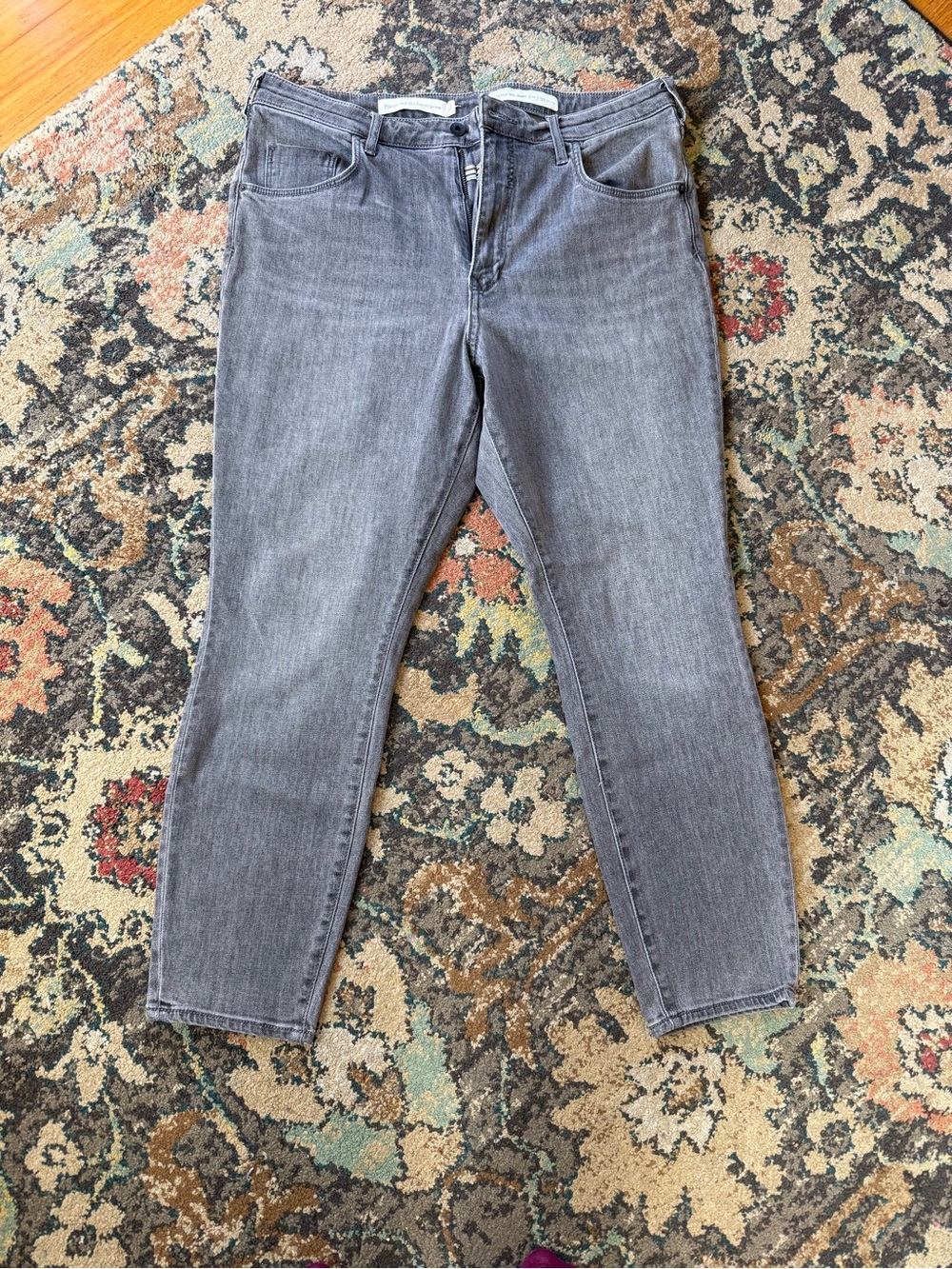 Pilcro and the Letterpress Ultra High-Rise Skinny Jeans in Grey
